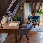 Apartment Toussaint - Calme & Authentique *