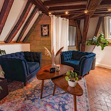 Toussaint - Calme & Authentique アパート